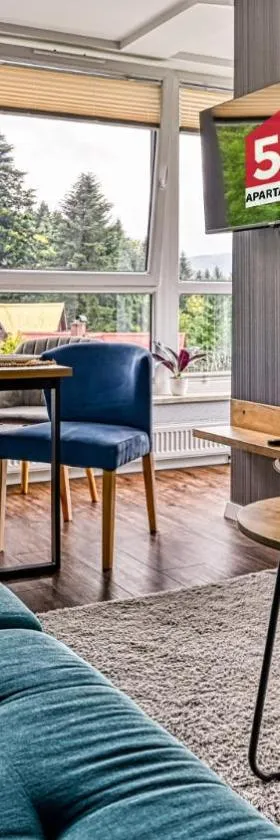 Apartament 26 Resort Kozubnik blisko Szczyrk - 5D Apartamenty，位于Porąbka的酒店