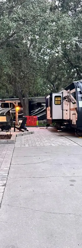 Camper RV in River Ranch，位于River Ranch的酒店