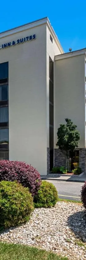 Comfort Inn & Suites Durham near Duke University，位于达拉姆的酒店