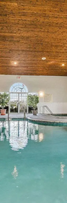Country Inn & Suites by Radisson, Green Bay, WI，位于阿施瓦贝农的酒店