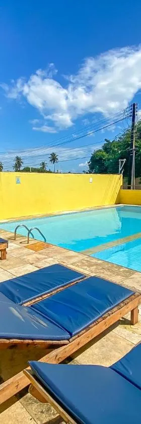 Hotel Sunshine Centro Cumbuco，位于卡姆布库的酒店