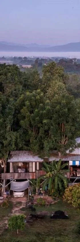 Napahong Treehouse นาป่าฮง，位于Ban Pa Ha的酒店
