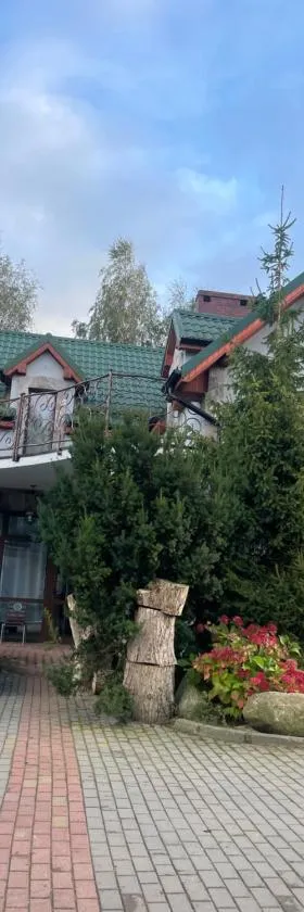 Myśliwskie Smaki U Tadka，位于Czeczewo的酒店