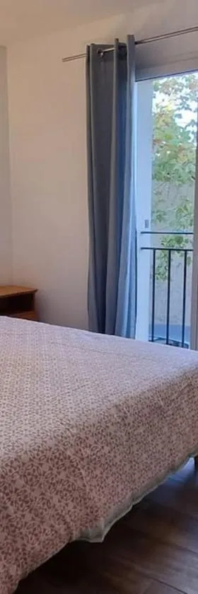 Appartement Confortable & Lumineux，位于朗贝斯克的酒店