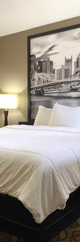 Super 8 by Wyndham Greensburg，位于格林斯堡的酒店
