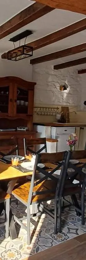 Pont Menou Bretagne，位于Plouégat-Guérand的酒店