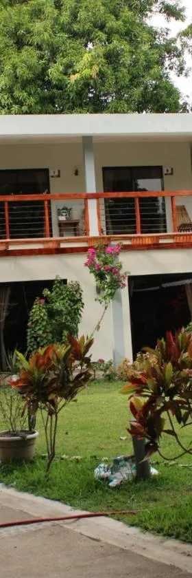 HOTEL EL VIAJERO，位于拉利伯塔德的酒店