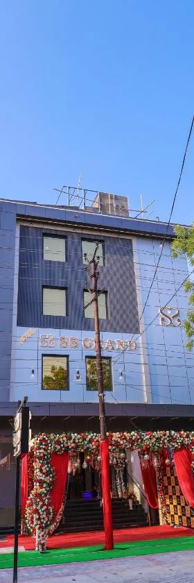 Hotel SS Grand，位于坎普尔的酒店