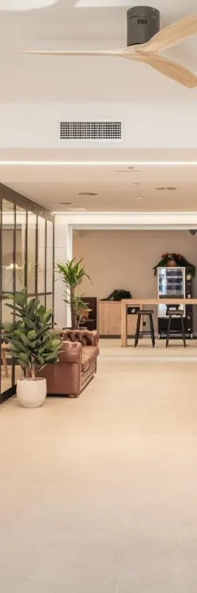 Aerohotel Barcelona Airport 24h，位于埃普拉特约布里加的酒店