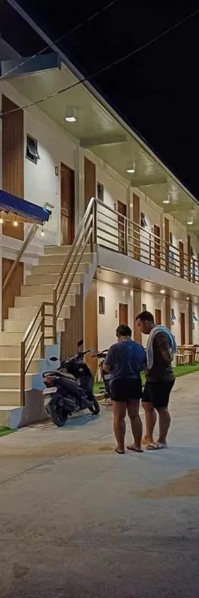 Malinawon Hotel Room 2，位于卢纳将军城的酒店