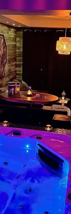 Love room，位于Onnaing的酒店