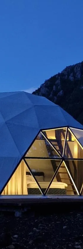 Glamping Tara，位于Rastište的酒店