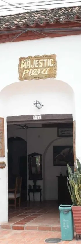 Hotel Majestic plaza，位于Mompós的酒店