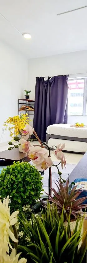 10 Guest Breezy 3 Room Koi Kinrara Suite, IOI Puchong, Bukit Jalil Pavilion, Bukit Jalil Stadium, Sunway Pyramid, Sunway Lagoon，位于Kampong Baharu Sungai Way的酒店
