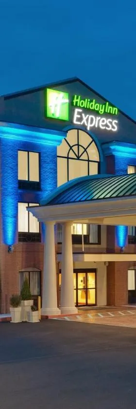 Holiday Inn Express and Suites Quakertown - Allentown Area by IHG，位于奎克敦的酒店