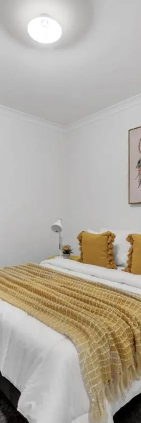 Ensuite Room truganina 20 min CBD Airport，位于Truganina的酒店