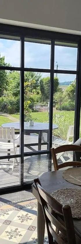 Gîte cosy, champêtre, classé 3 étoiles Le bout du L，位于Mesbrecourt-Richecourt的酒店