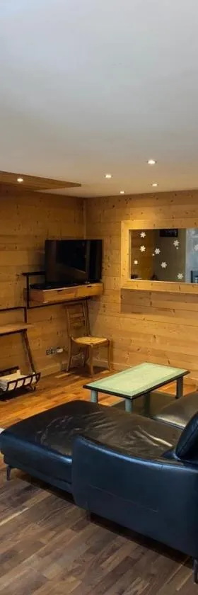 Maison ambiance chalet，位于勒布罗伊斯的酒店