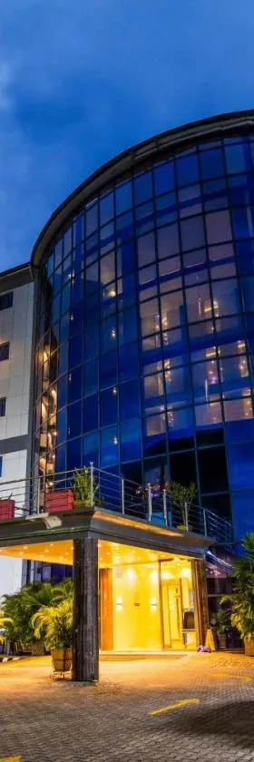 Protea Hotel by Marriott Delta，位于瓦里的酒店