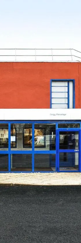 B&B HOTEL Cergy Pierrelaye，位于皮耶尔莱的酒店
