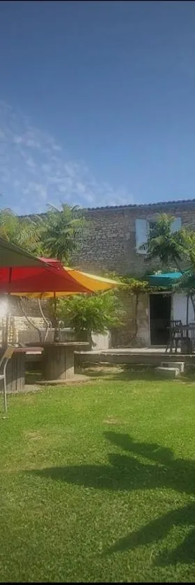 Les chambres du Nid charentais，位于La Poterie的酒店