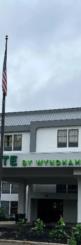 Wingate by Wyndham Cranberry，位于蔓越莓乡的酒店