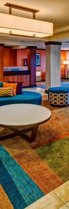 Fairfield Inn & Suites Memphis Olive Branch，位于奥利夫布兰奇的酒店