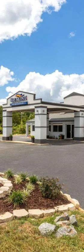 Baymont by Wyndham Dothan，位于多森的酒店