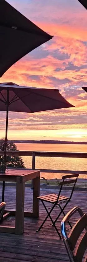 Kallhällsbaden Strandhotell，位于斯德哥尔摩的酒店