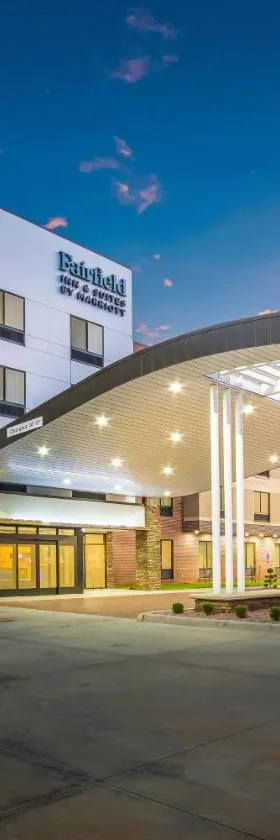 Fairfield Inn & Suites by Marriott Chickasha，位于奇克谢的酒店