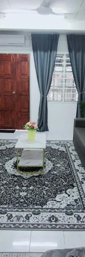CASA AIRA Cozy & Comfy Home，位于Kampong Kepayang的酒店