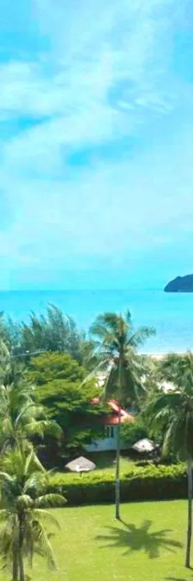 Baan Golden Resort & Residences，位于三百岭的酒店