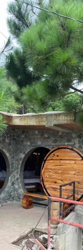 Rose Cabin of The Shire，位于萨加达的酒店