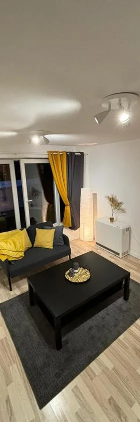 grand studio Huy centre，位于于伊的酒店