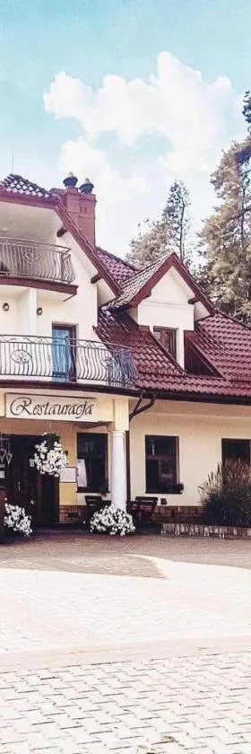 HOTEL RESTAURACJA WESOŁA，位于Lisia Góra的酒店