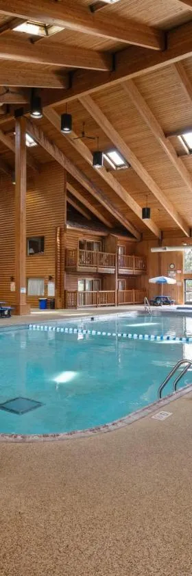The Lodges at Breezy Point，位于Breezy Point的酒店