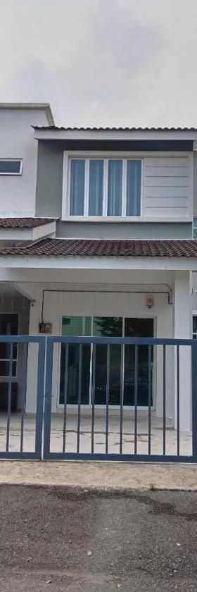 Deandra Homestay- WiFi-Aircond-Dryer，位于双溪大年的酒店