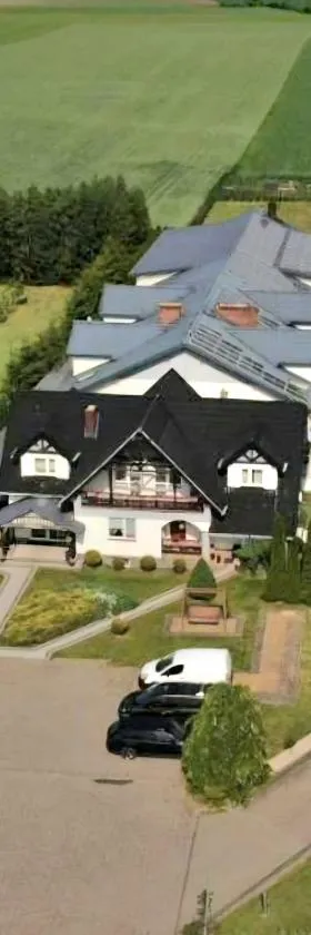 Motel Domowy Gościniec，位于沃姆扎的酒店