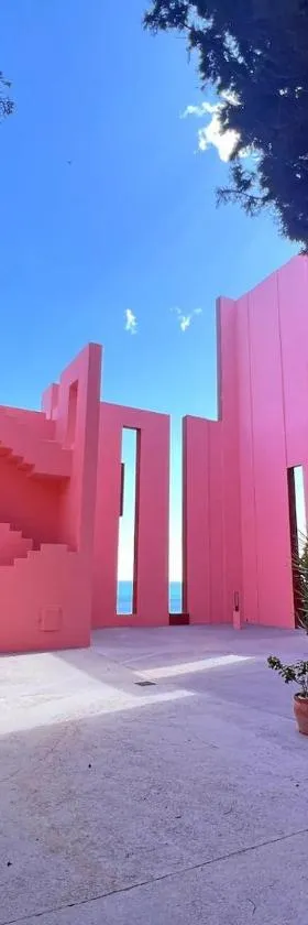 La Muralla Roja APARTAMENTO，位于艾法奇的酒店