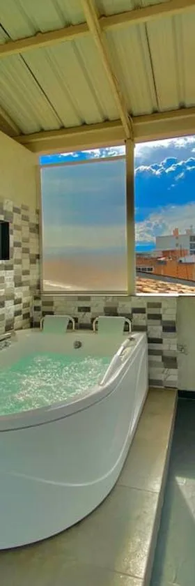 Apartamento Familiar En Cartago，位于Marinita的酒店