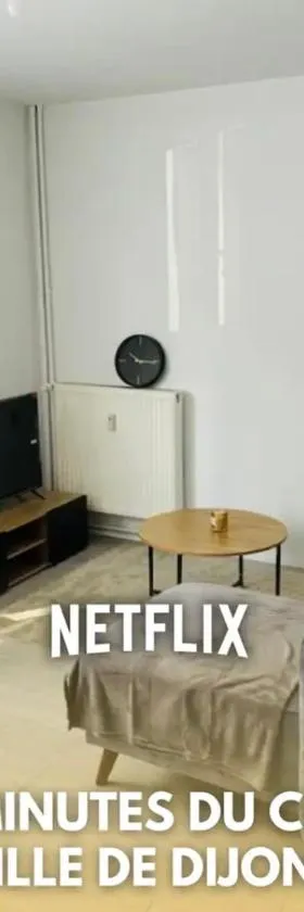 Appartement parking proche Dijon centre，位于朗维克的酒店