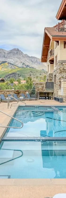 Forbes 5 Star Luxury Hotel - 1 Br Ski-in Ski-out Residence in Mountain Village Colorado，位于特柳赖德的酒店