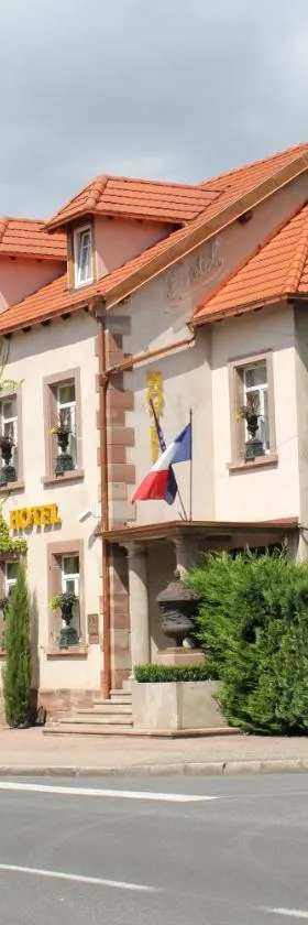 Hôtel le Manoir du Soldat，位于法勒斯堡的酒店