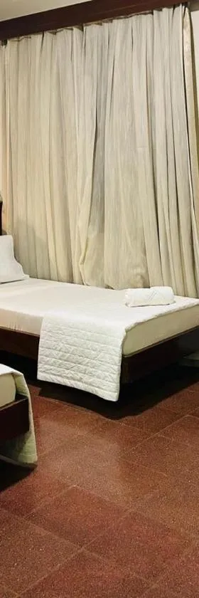 MOAN Hotel，位于恩卡纳西翁的酒店