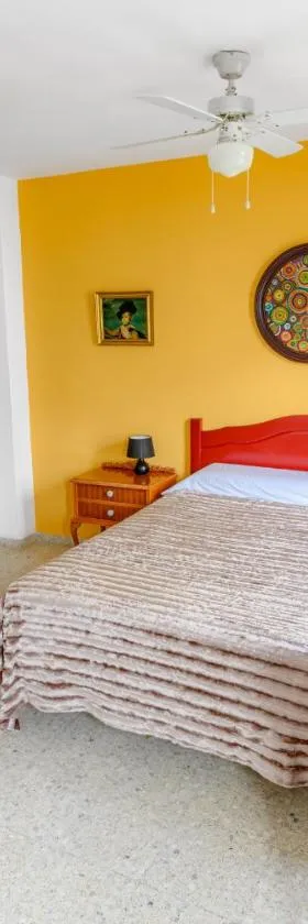 AstArte Guesthouse，位于Castillo de Locubín的酒店