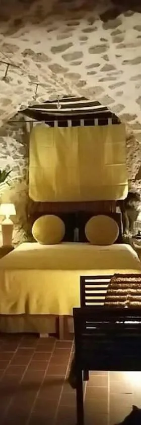 La chambre dans la roche，位于Saint-Martin的酒店