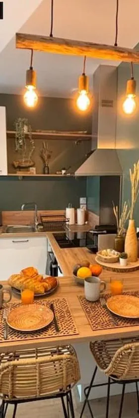 Studio Bois flotté Cherbourg Netflix Parking，位于瑟堡的酒店