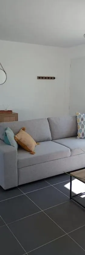 Maison 3 chambres 4 lits 6 personnes，位于沙朗的酒店