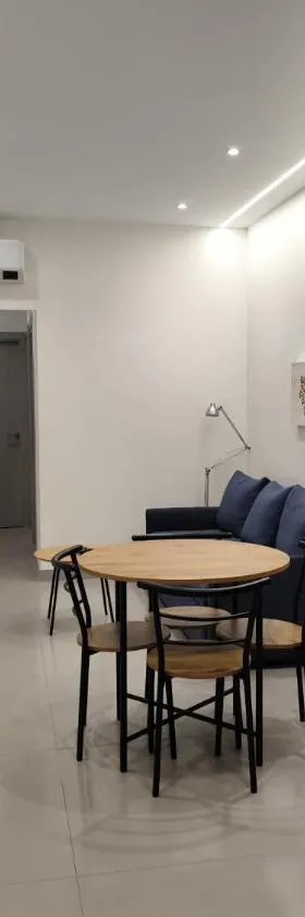 Apartamentos La Montehermoseña，位于卡塞雷斯的酒店