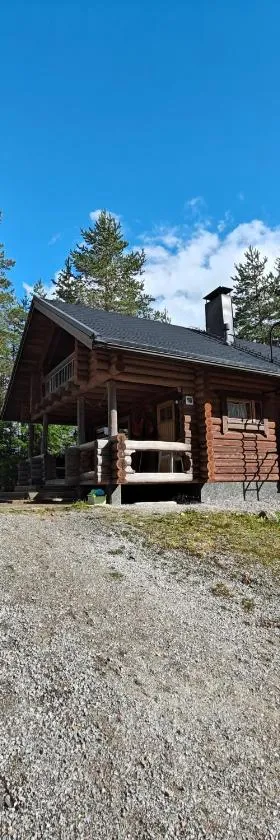 Kalliorinteen Mökit Ruskapirtti，位于特于塞的酒店